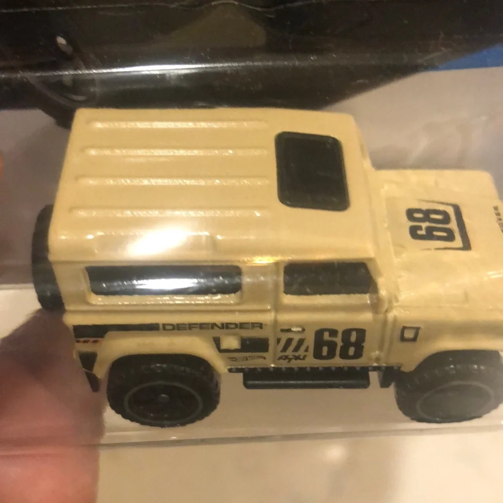 Land Rover Defender 90